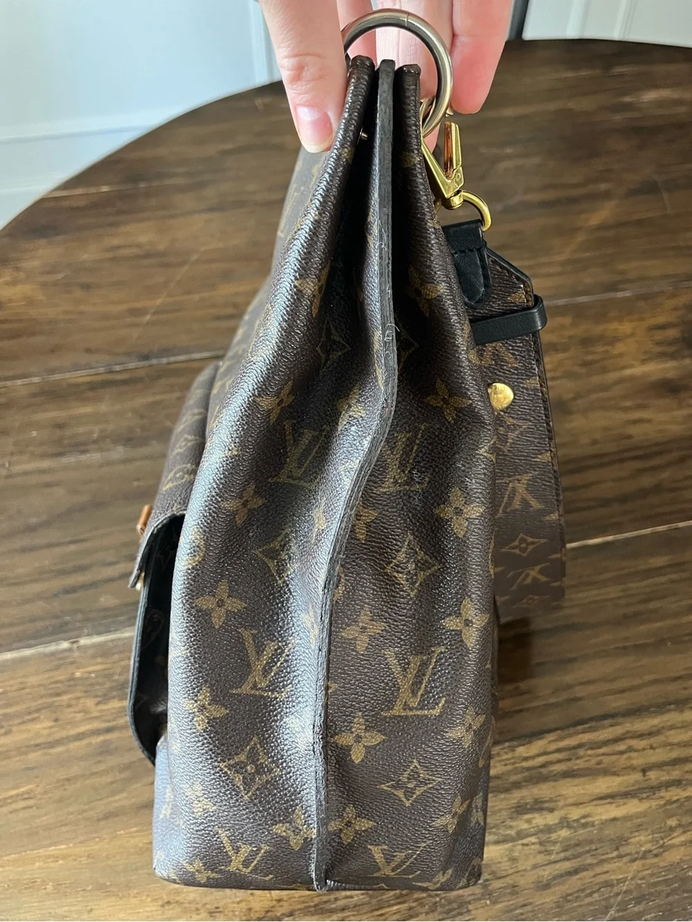 Louis Vuitton Metis Hobo in Monogram Canvas